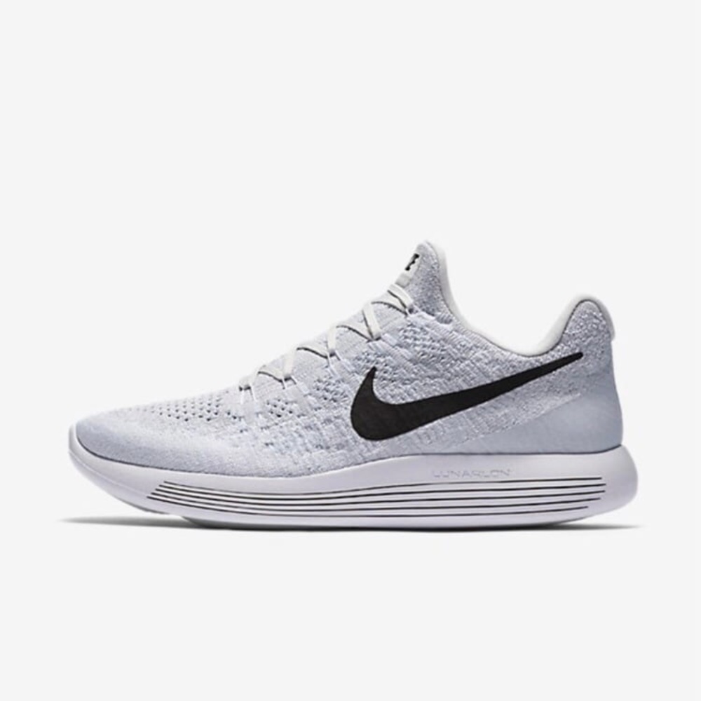 Nike Lunar Flyknit Sneakers